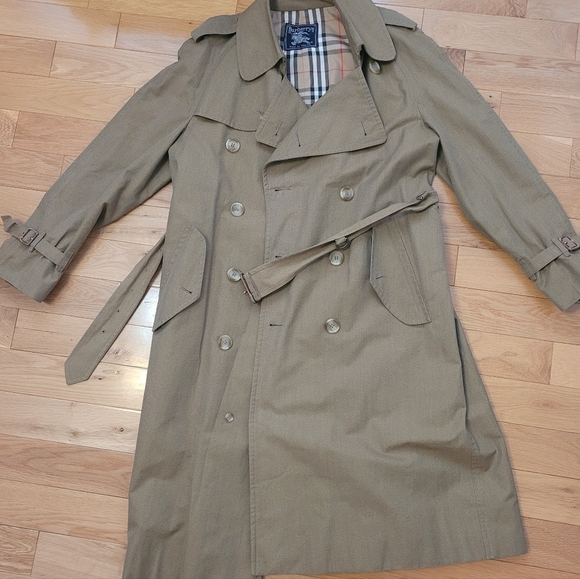 Vintage Burberry trench - Picture 2 of 6